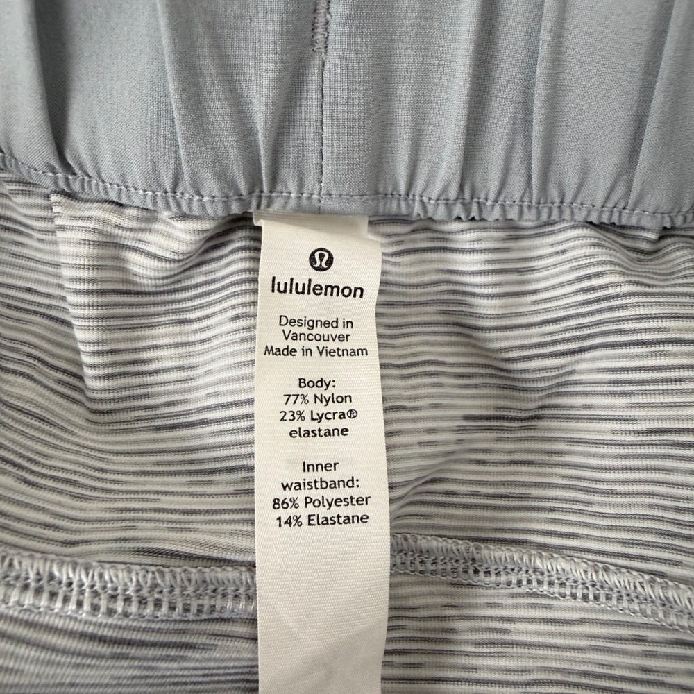 Lululemon On The Fly Pants Crop Womens Size 2‎ Heather Grey Luxtreme Athleisure - Picture 4 of 10